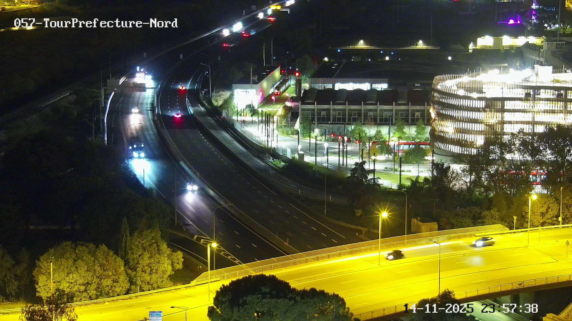 Caméra autoroute France - A8, Nice, à hauteur de la Préfecture des Alpes Maritimes, direction Antibes