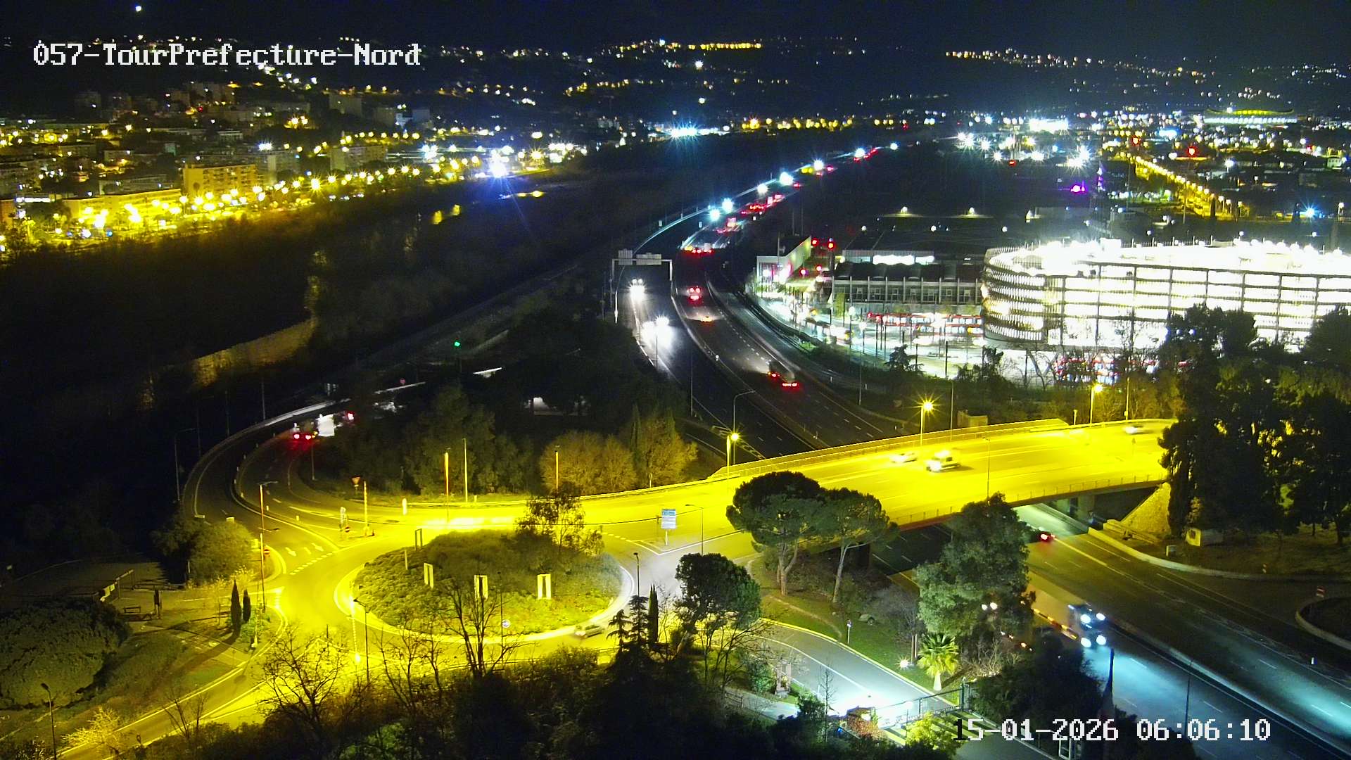 Caméra autoroute France - A8, Nice, à hauteur de la Préfecture des Alpes Maritimes, direction Antibes