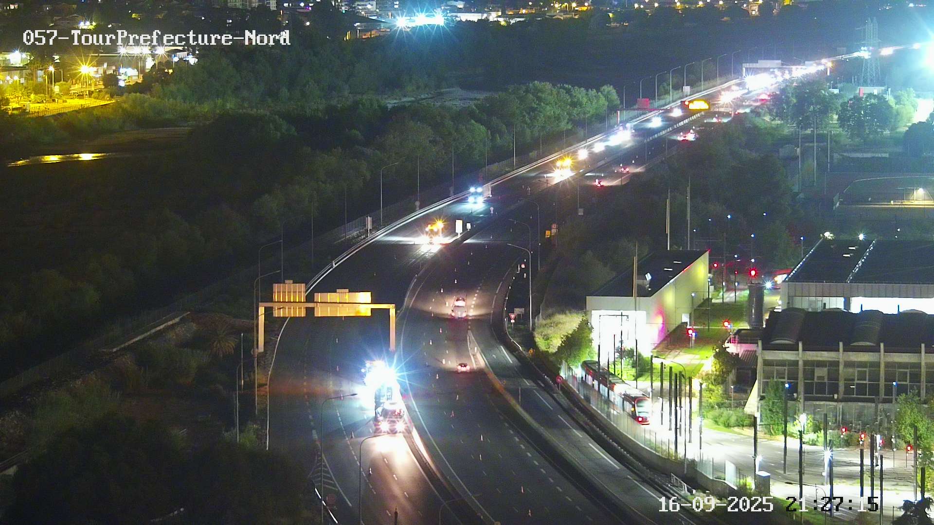 Caméra autoroute France - A8, Nice, à hauteur de la Préfecture des Alpes Maritimes, direction Antibes