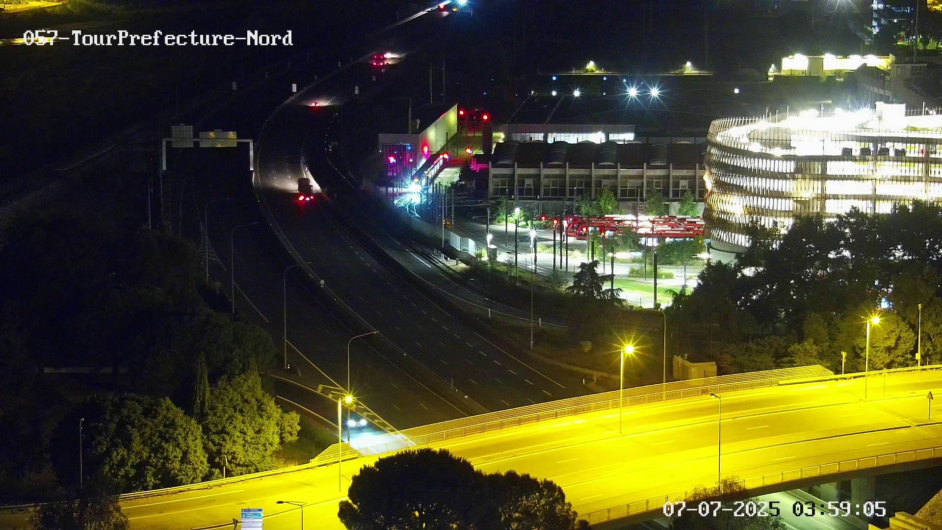 Caméra autoroute France - A8, Nice, à hauteur de la Préfecture des Alpes Maritimes, direction Antibes