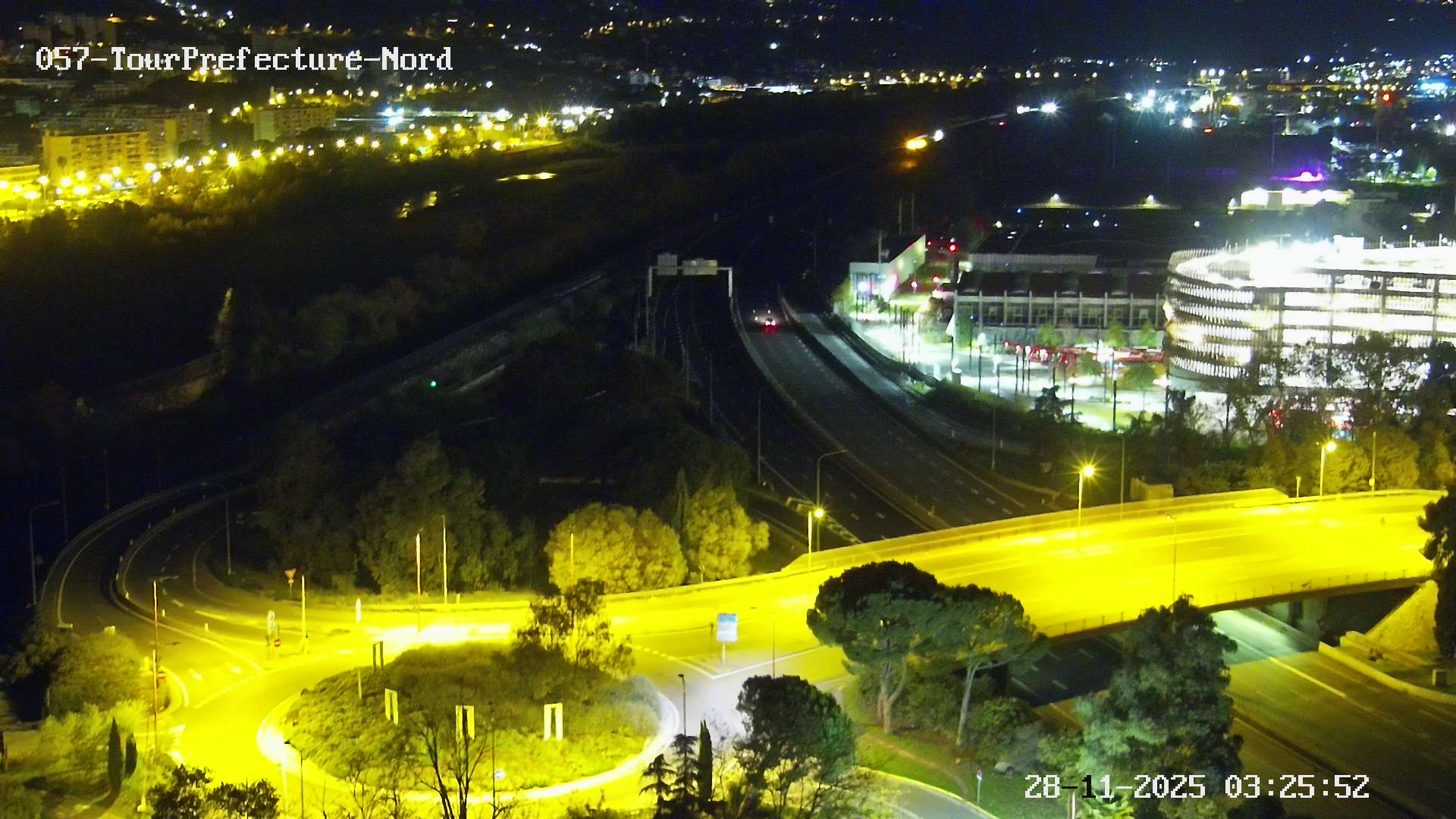 Caméra autoroute France - A8, Nice, à hauteur de la Préfecture des Alpes Maritimes, direction Antibes