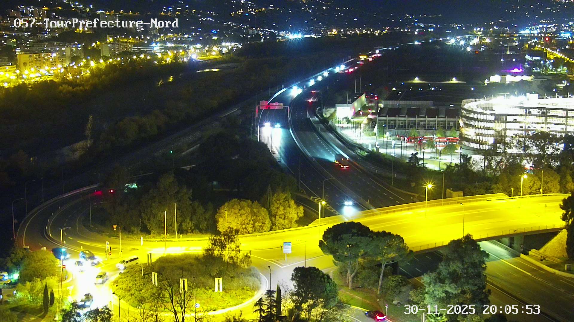 Caméra autoroute France - A8, Nice, à hauteur de la Préfecture des Alpes Maritimes, direction Antibes