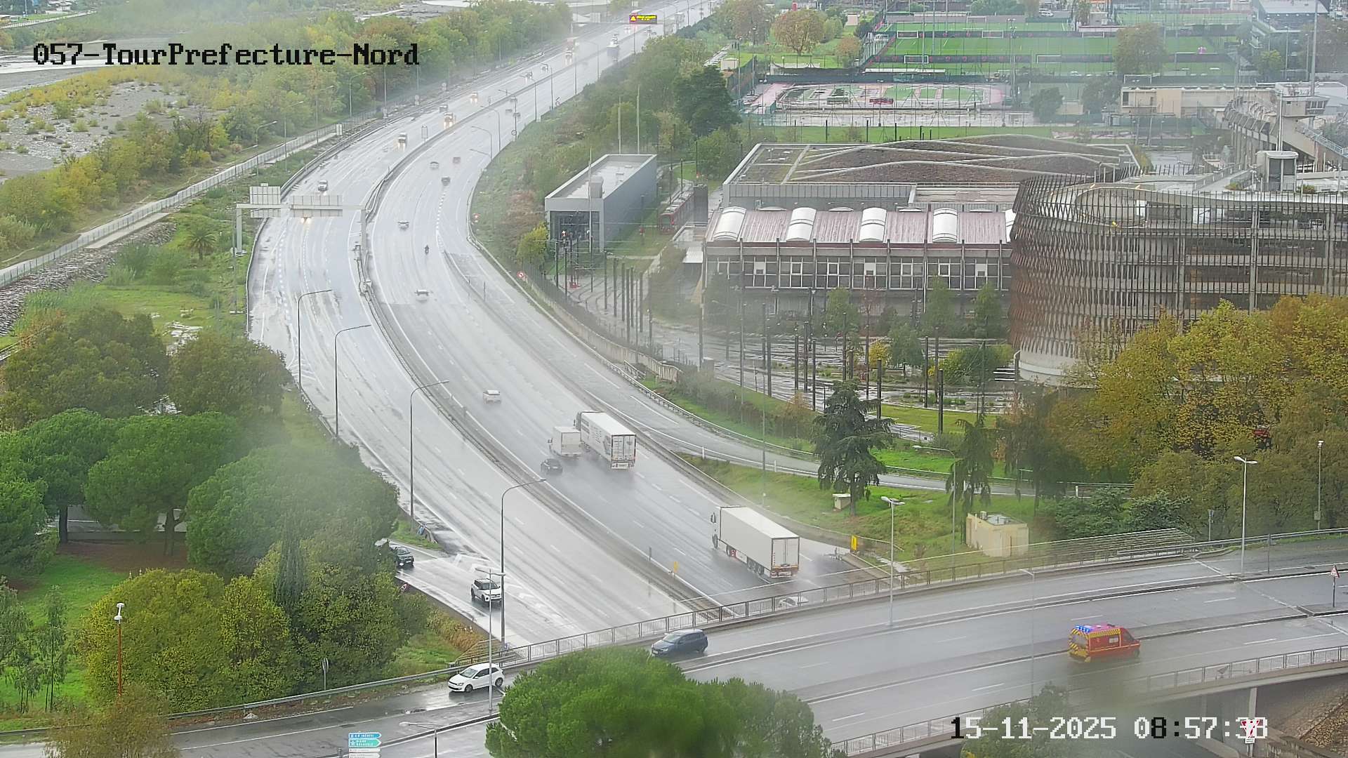 <h2>Caméra autoroute France - A8, Nice, à hauteur de la Préfecture des Alpes Maritimes, direction Antibes</h2>